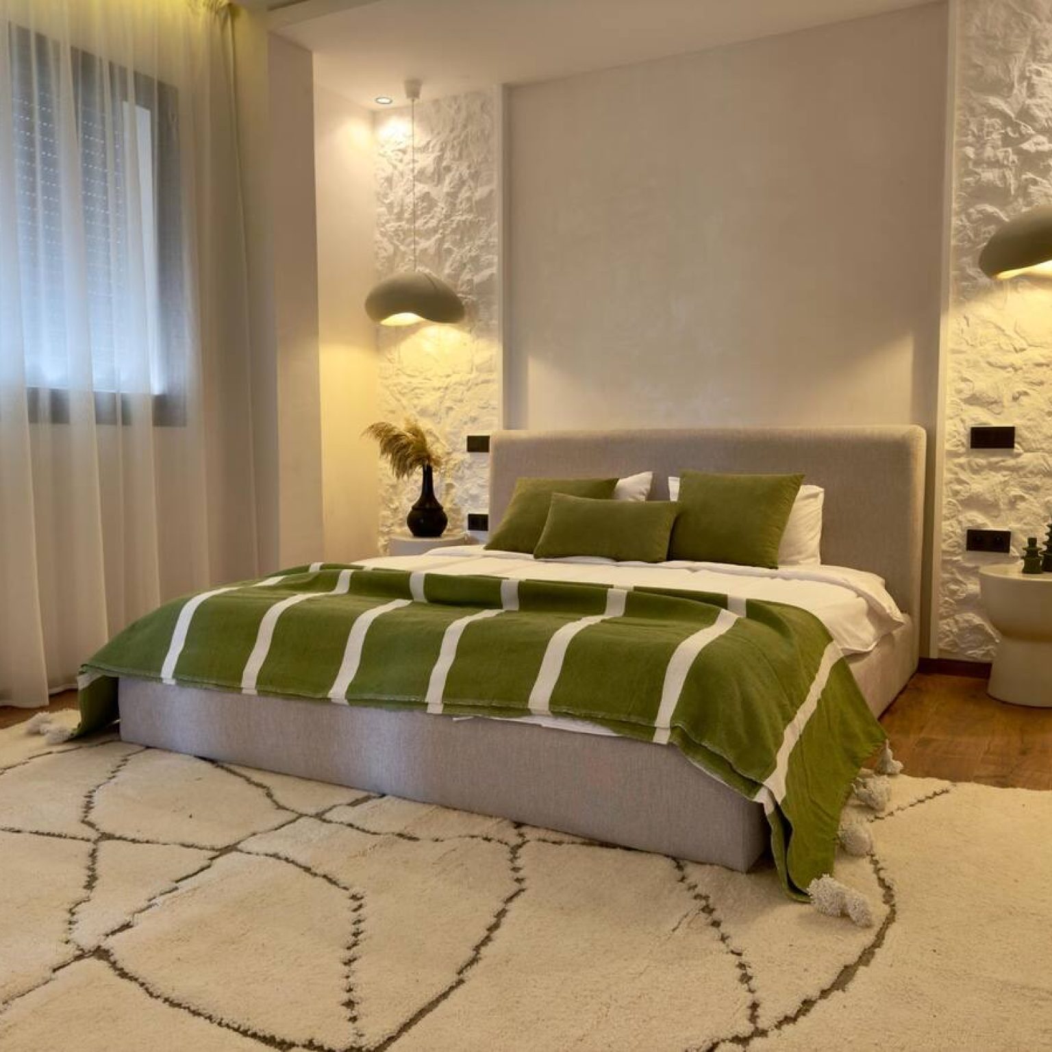 77f8c164-e020-43ba-8e18-89a16f5e9e8d