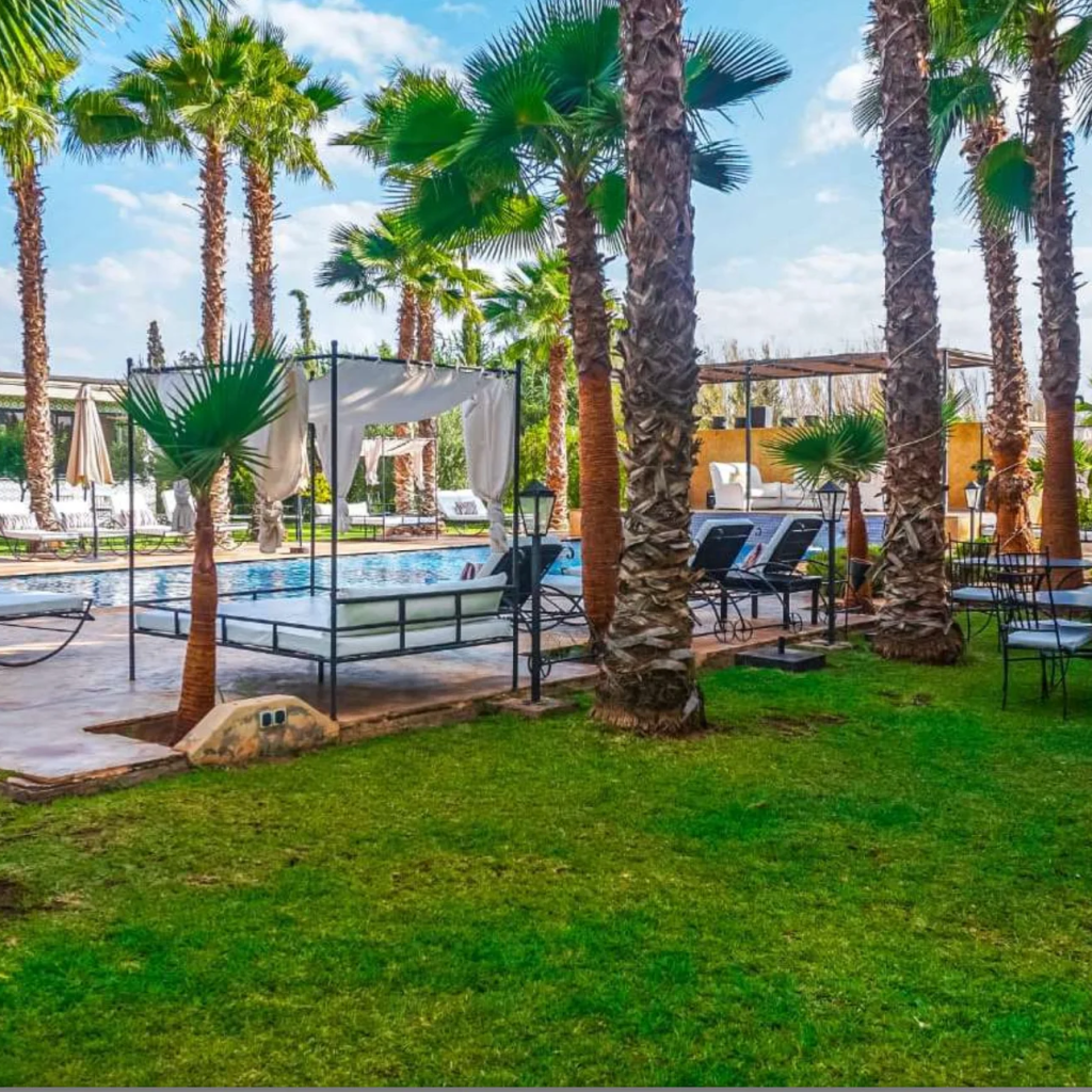 Day at Weedan Palace