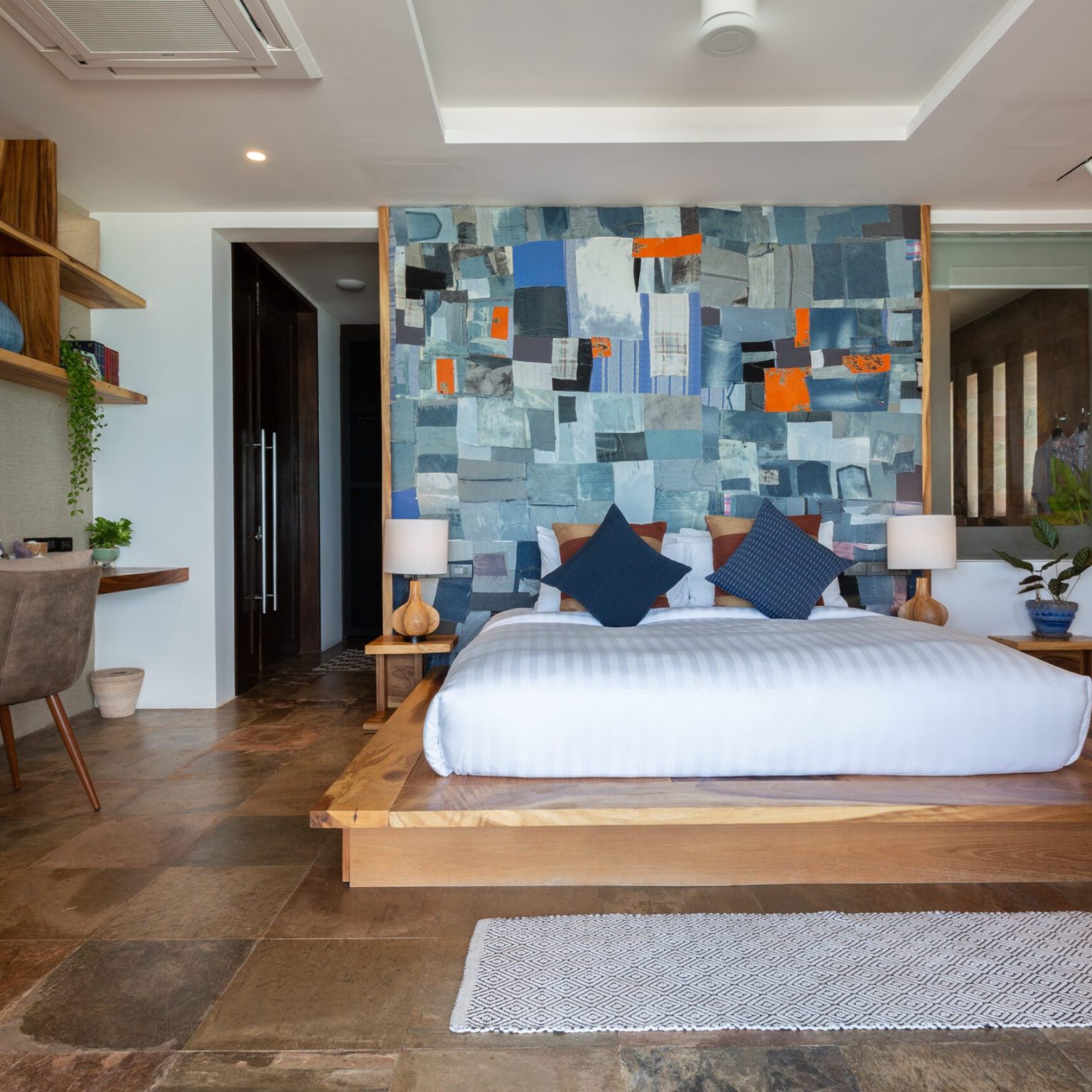 U_bedroom_1-1-scaled