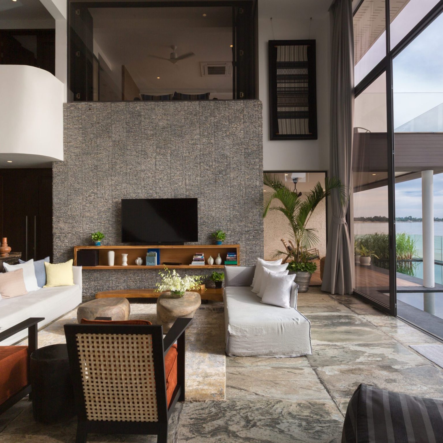 U_living_room-8-scaled