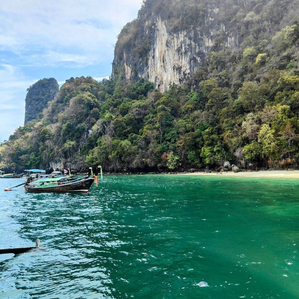 Kayak & Snorkeling Excursion in the Hong Islands from Krabi
