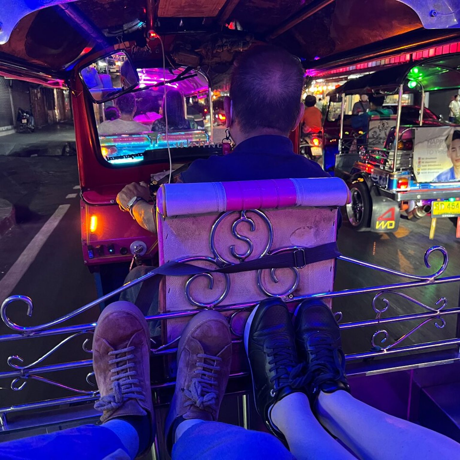 caption (10)