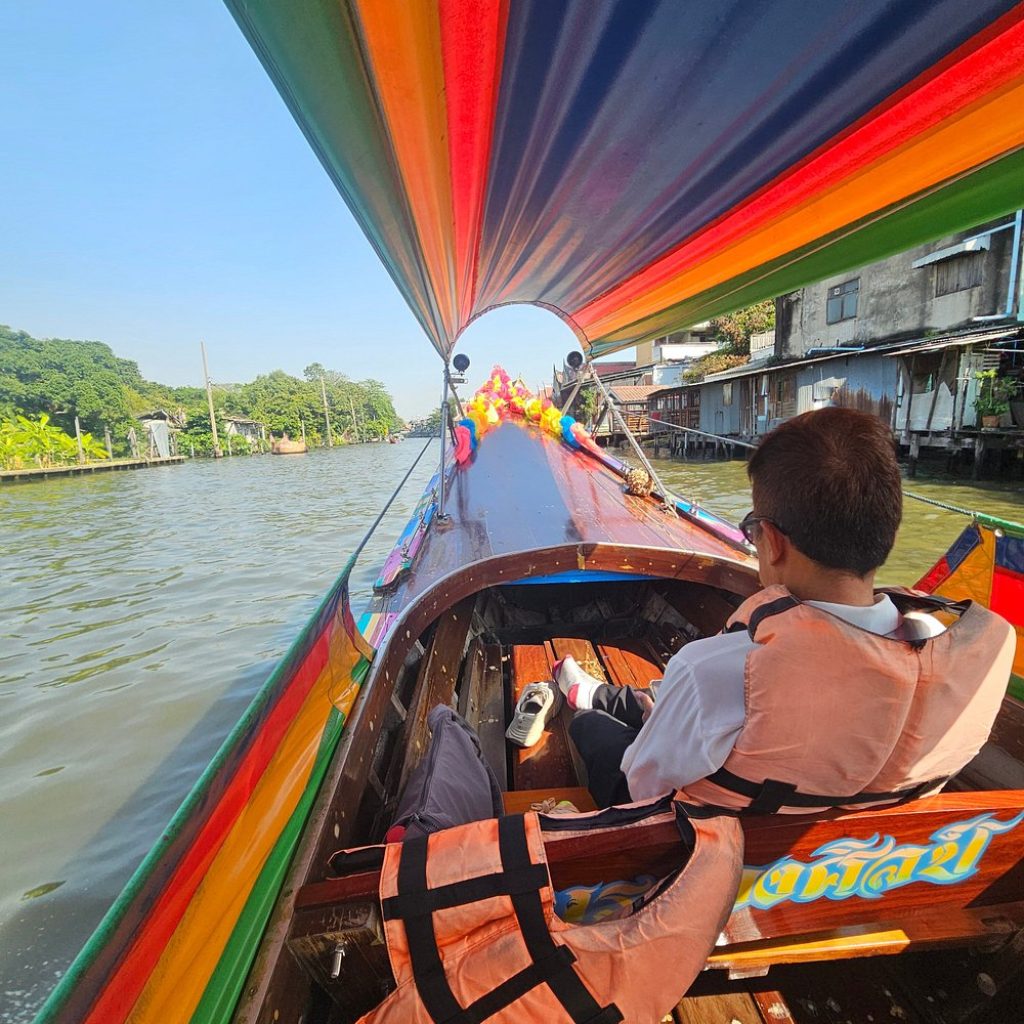 Bangkok Canal Tour – Longtail Boat Experience