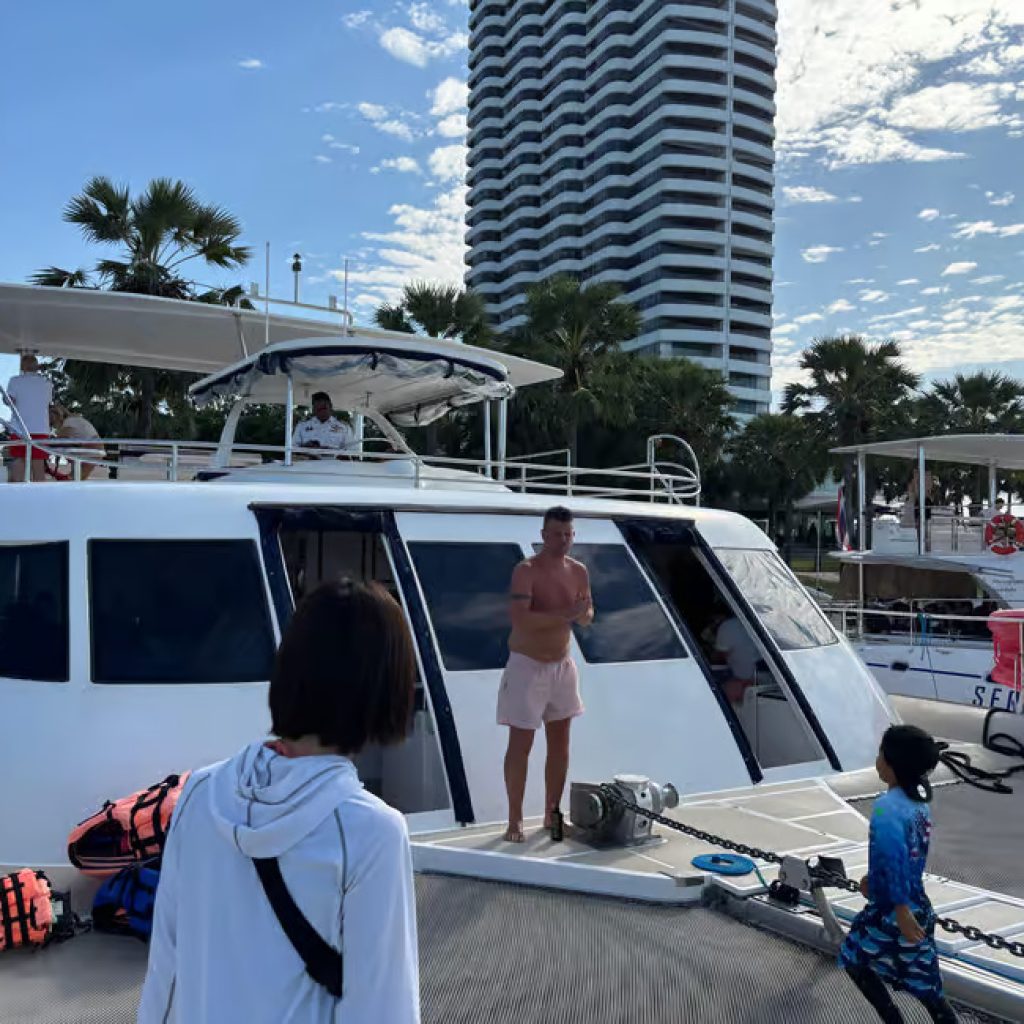 Catamaran Cruise to Pattaya’s Hidden Islands with Buffet Lunch