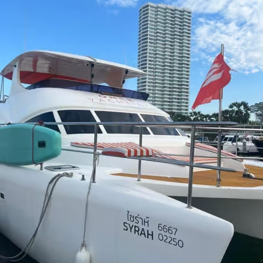 Luxury Private Catamaran Island Escape in Pattaya – Up to 15 Guests