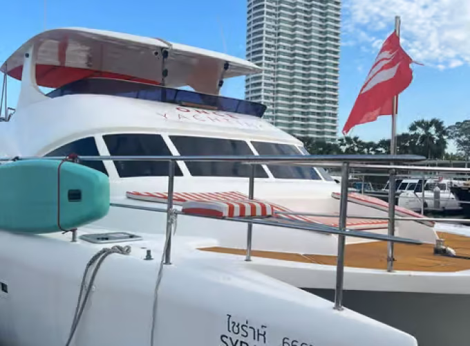 Luxury Private Catamaran Island Escape in Pattaya – Up to 15 Guests