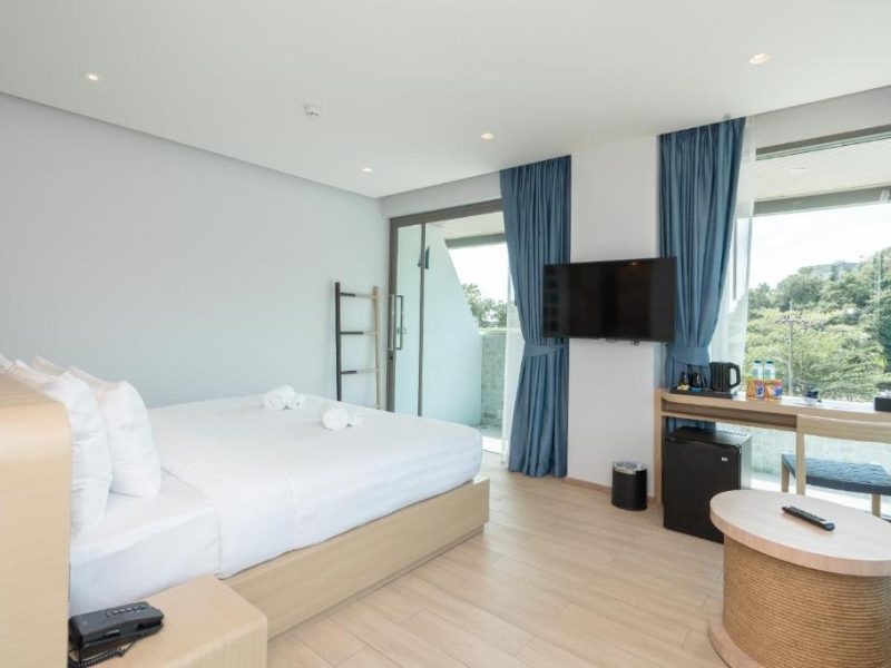 Private Spa Pool Suite