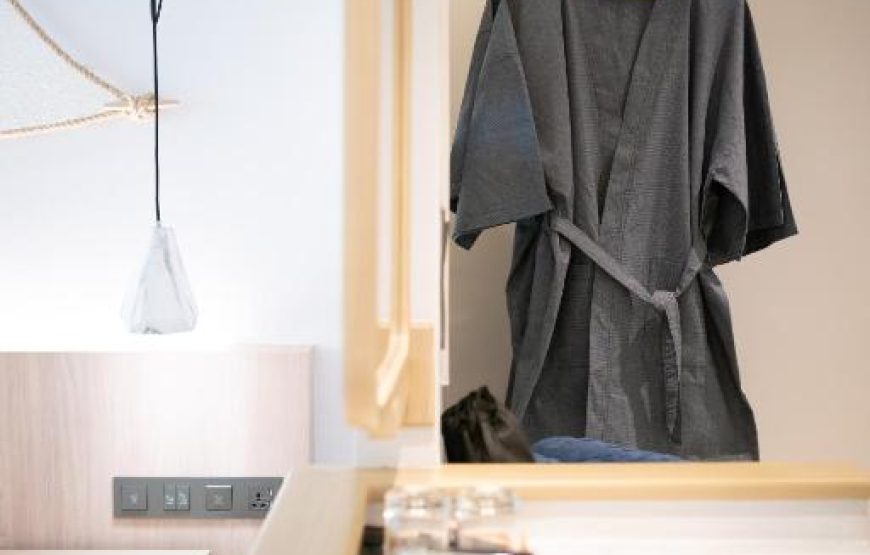 Deluxe Double Room Pool View