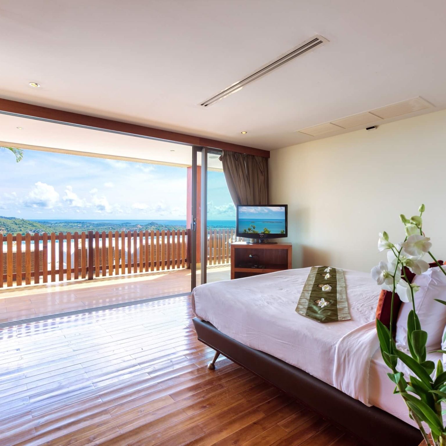 Baan-Grand-Vista-25