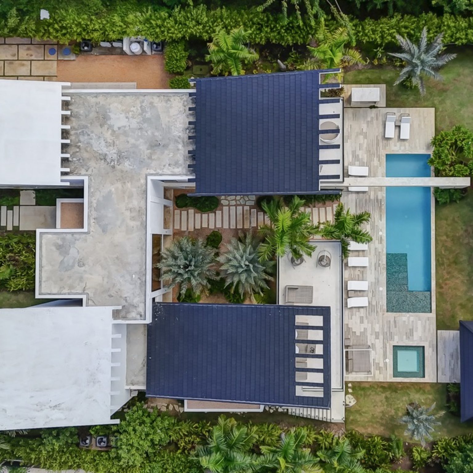 DJI_20241005014905_0790_D_5_0791_D_6_0792_D_6_0793_D_6_0794_D – Grande