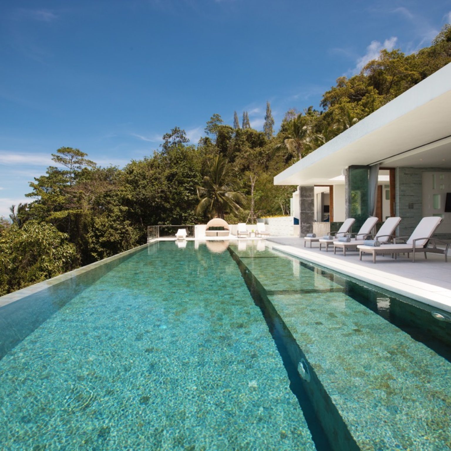 Lime V4_swimming_pool-1 – Grande