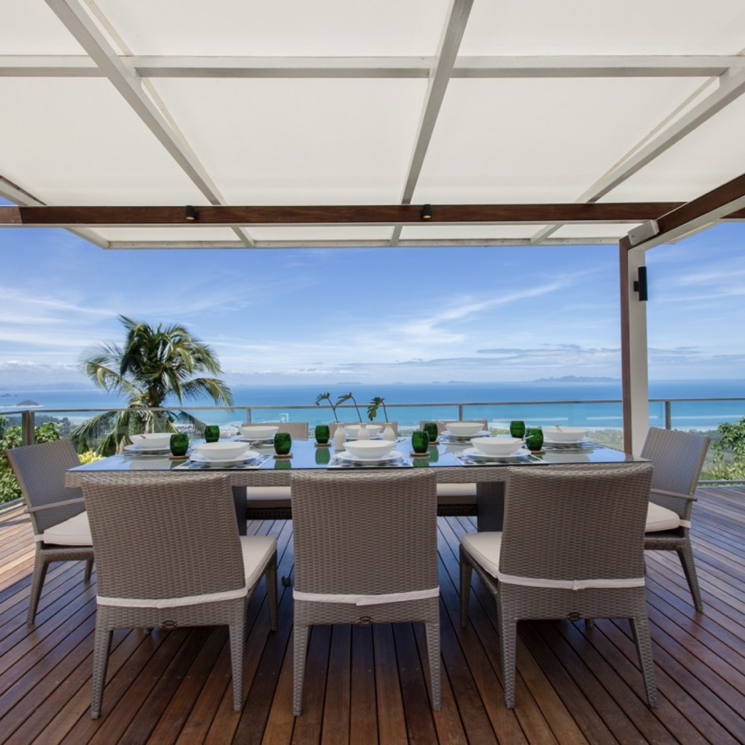 Lime V4_terrace_dining-4 – Grande