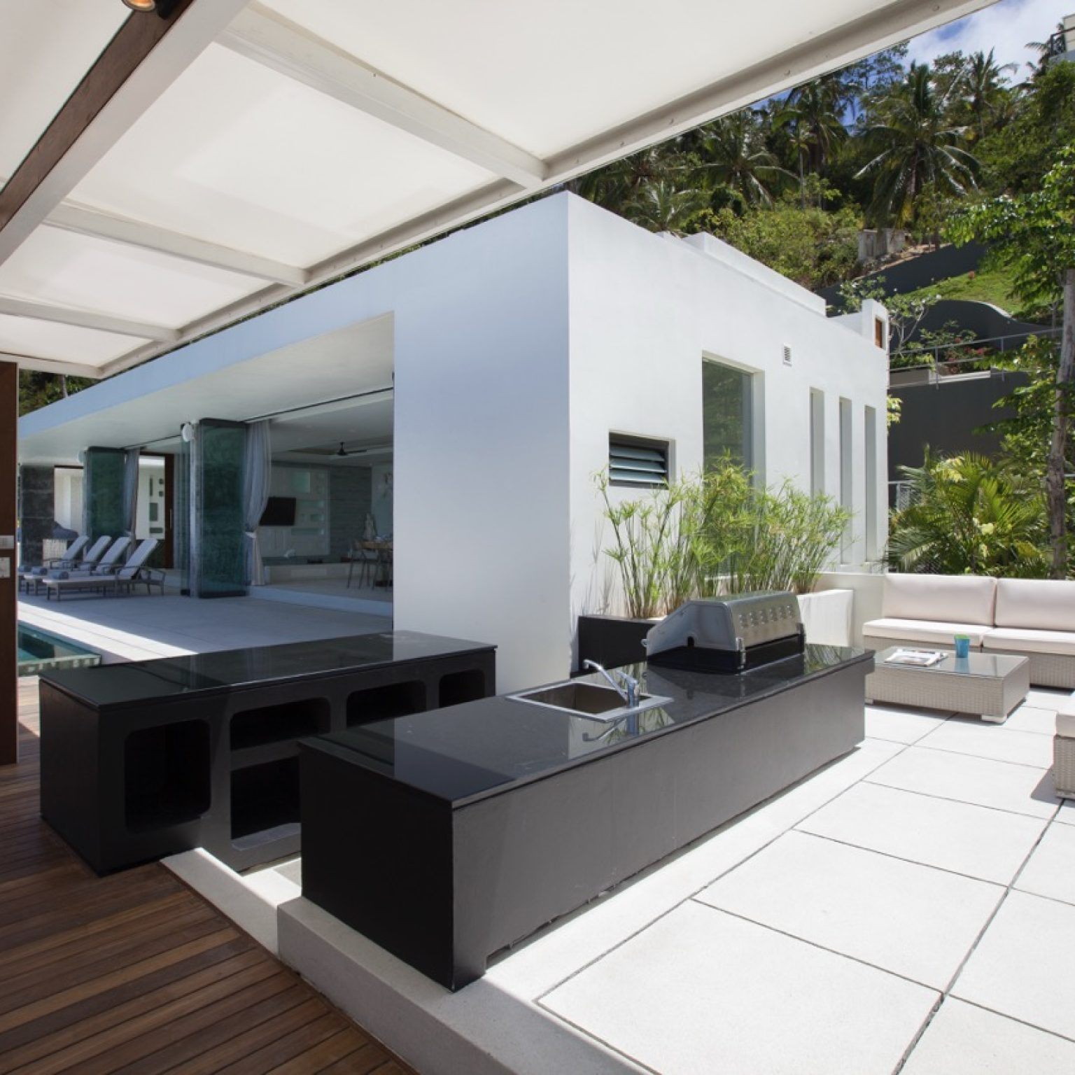 Lime V4_terrace_dining-6 – Grande