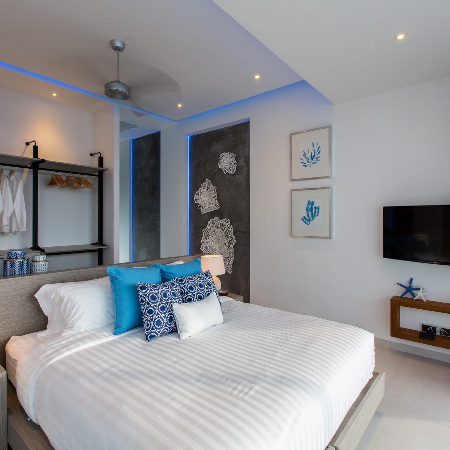 Momo room 5_001