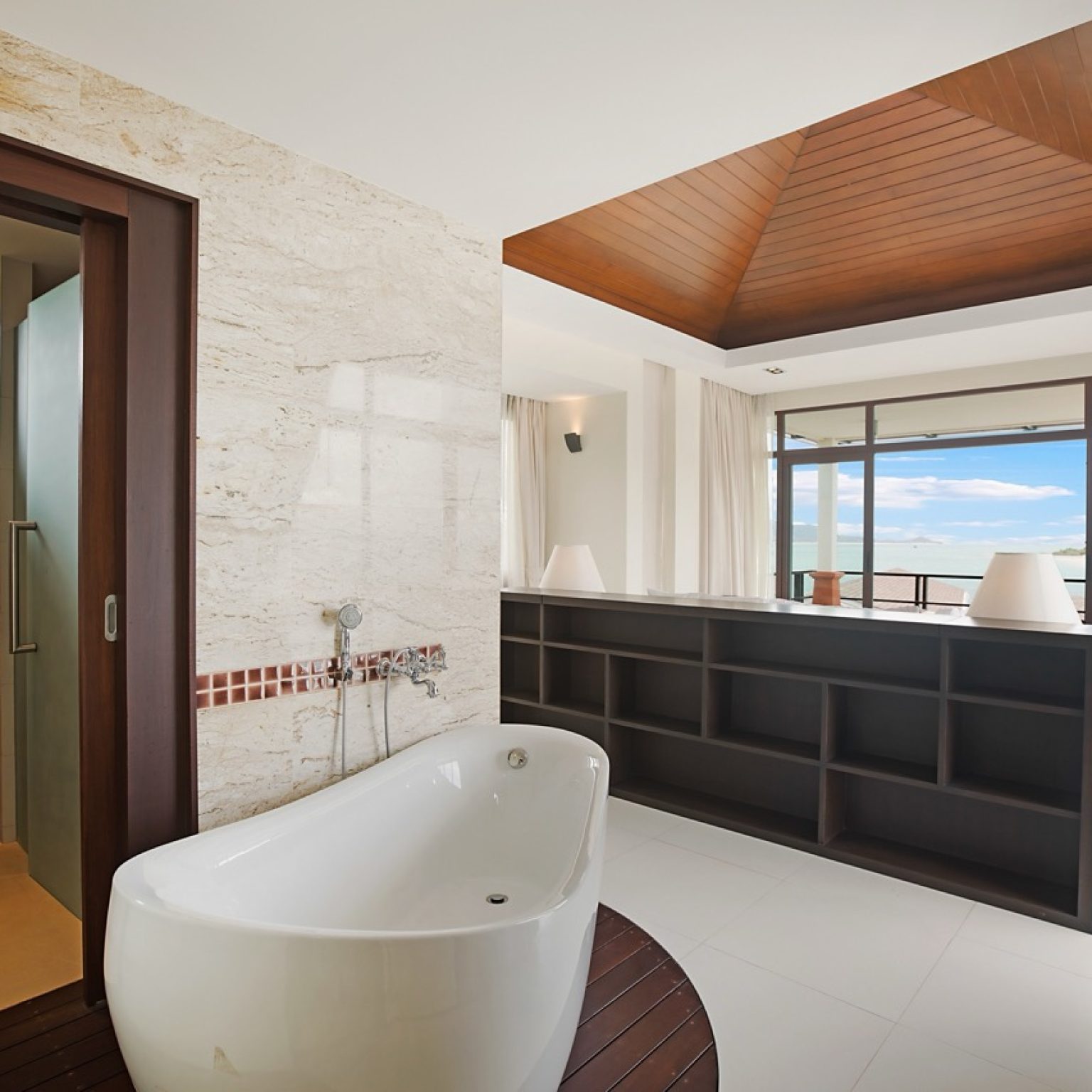 Six Hills – BR1 Bathroom (1) – Grande