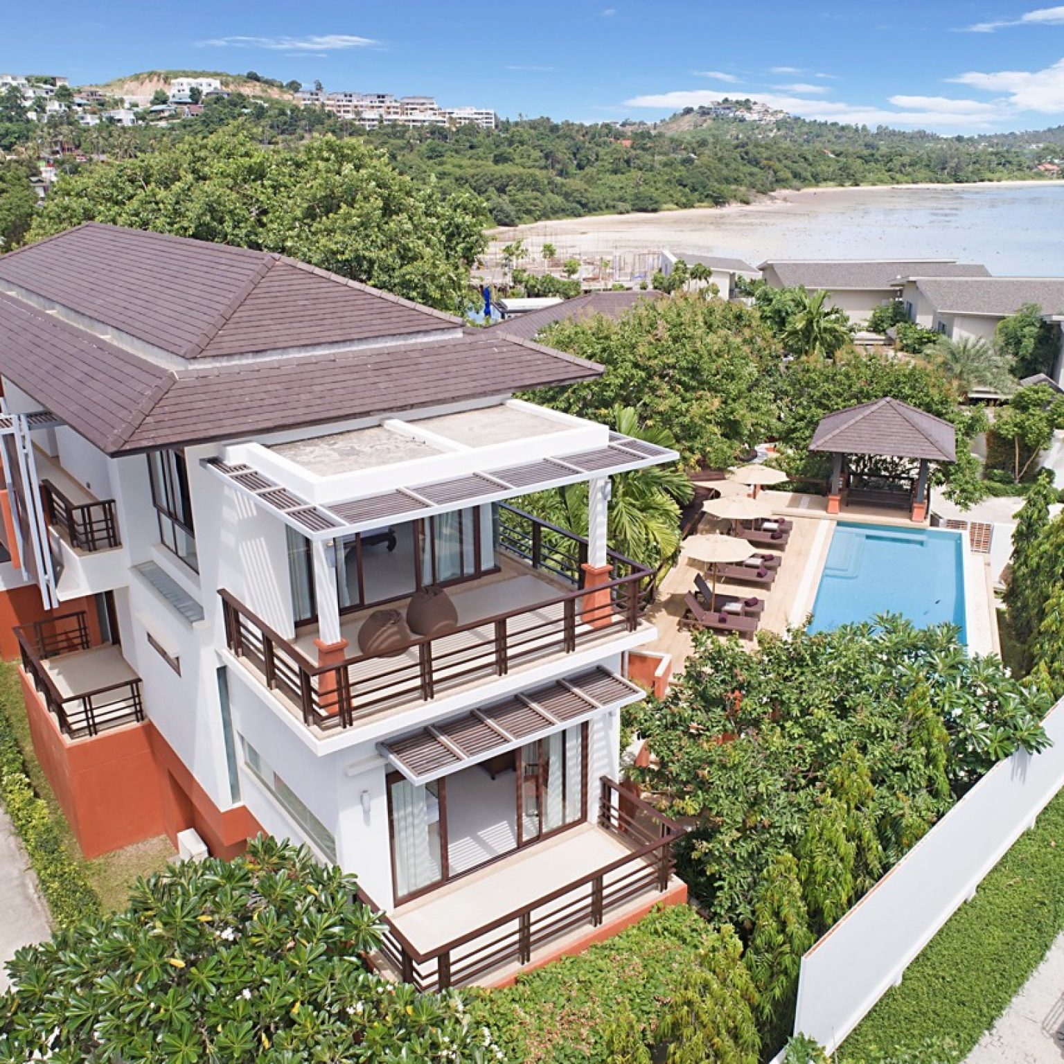Six Hills – Bird’s eye view (2) – Grande