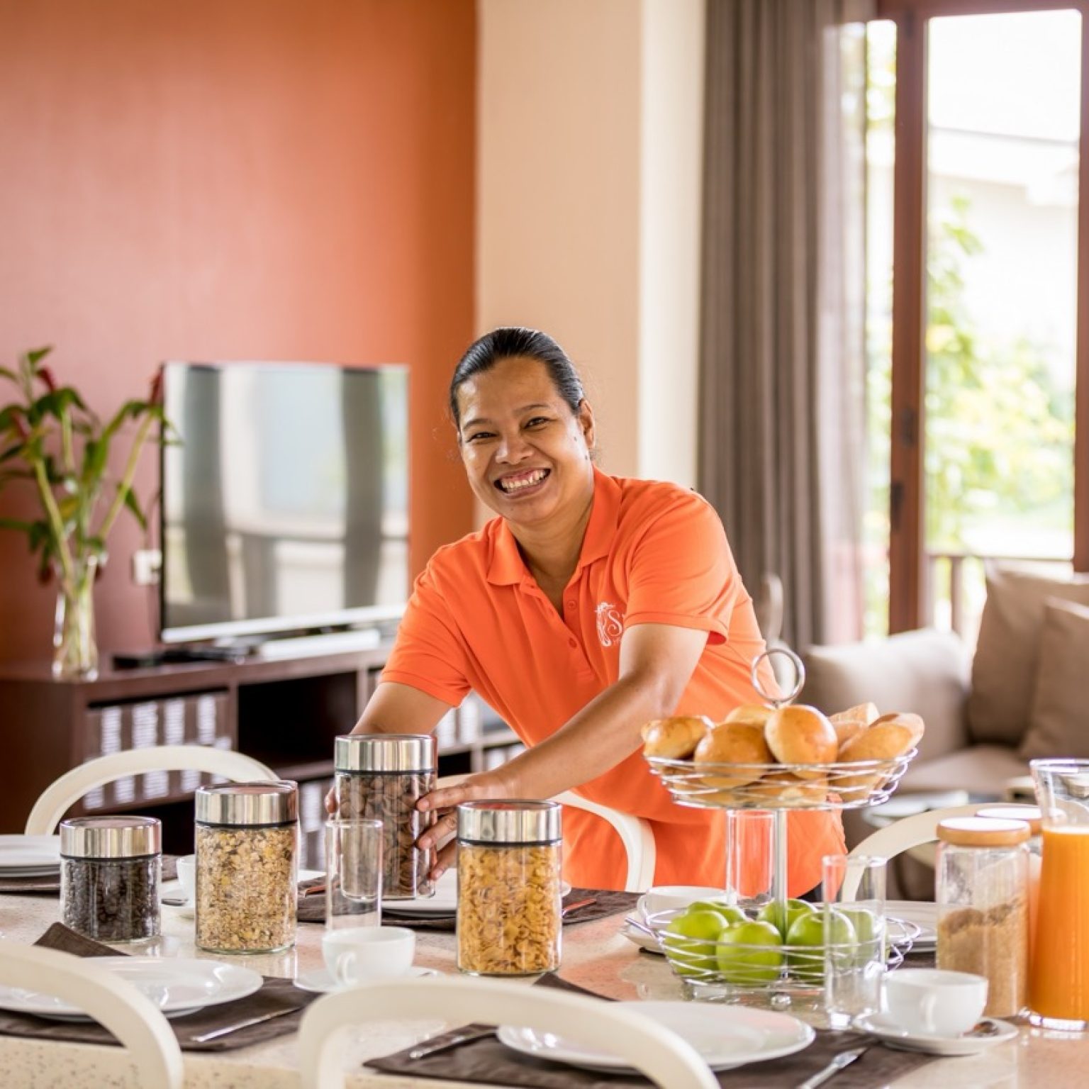 Six Hills – Dining Area (7) – Grande