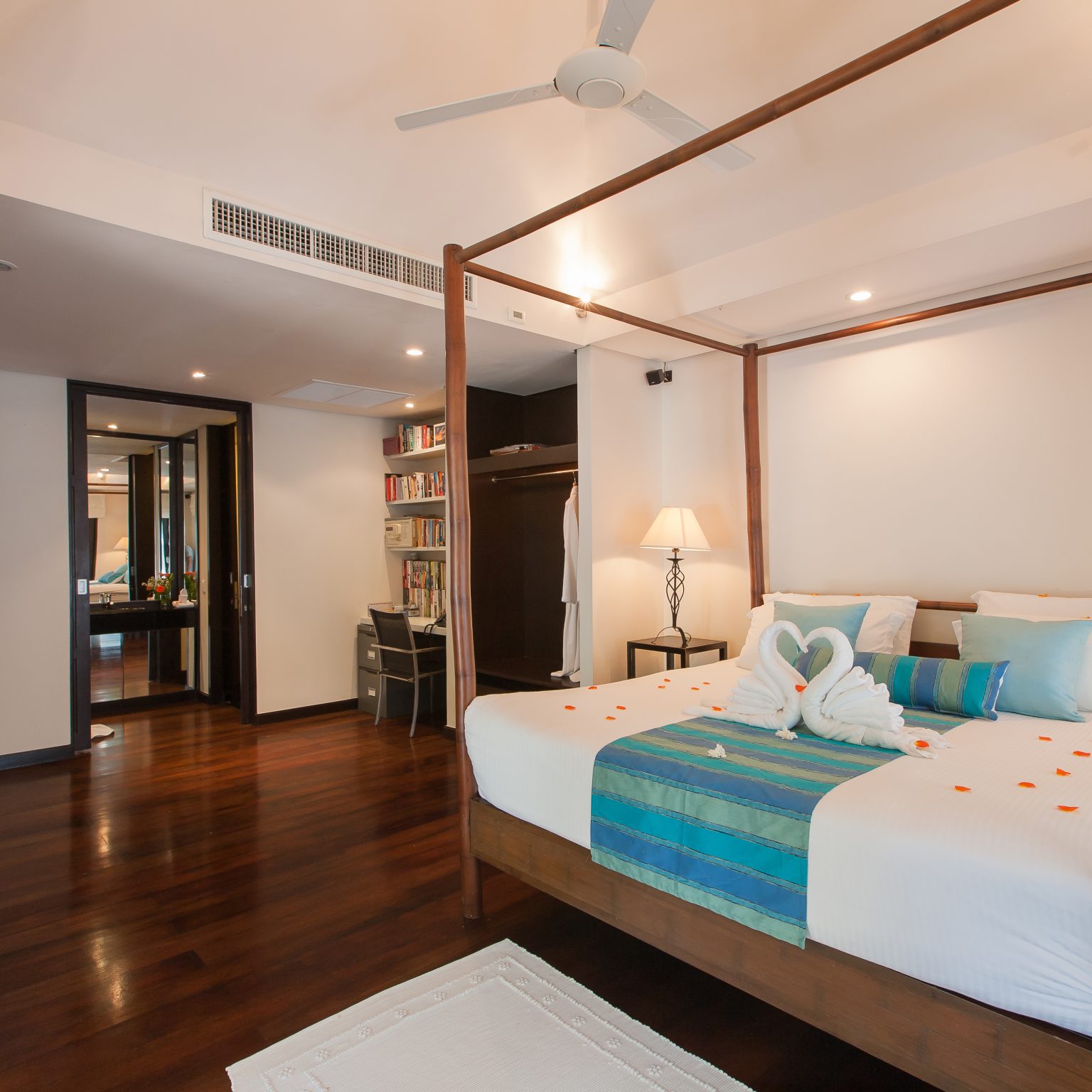 Villa Kata Malee – Spacious master bedroom