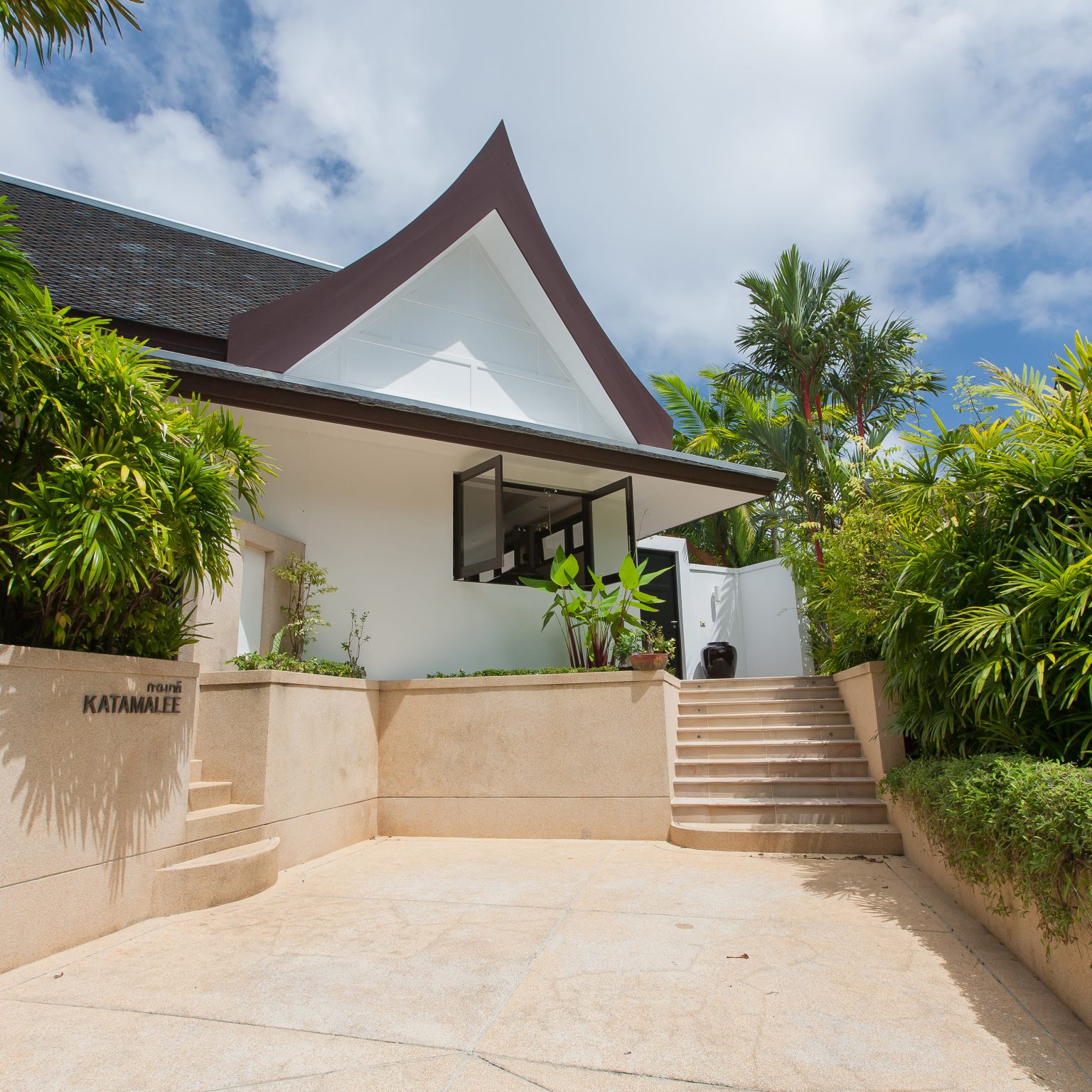Villa Kata Malee – The entrance