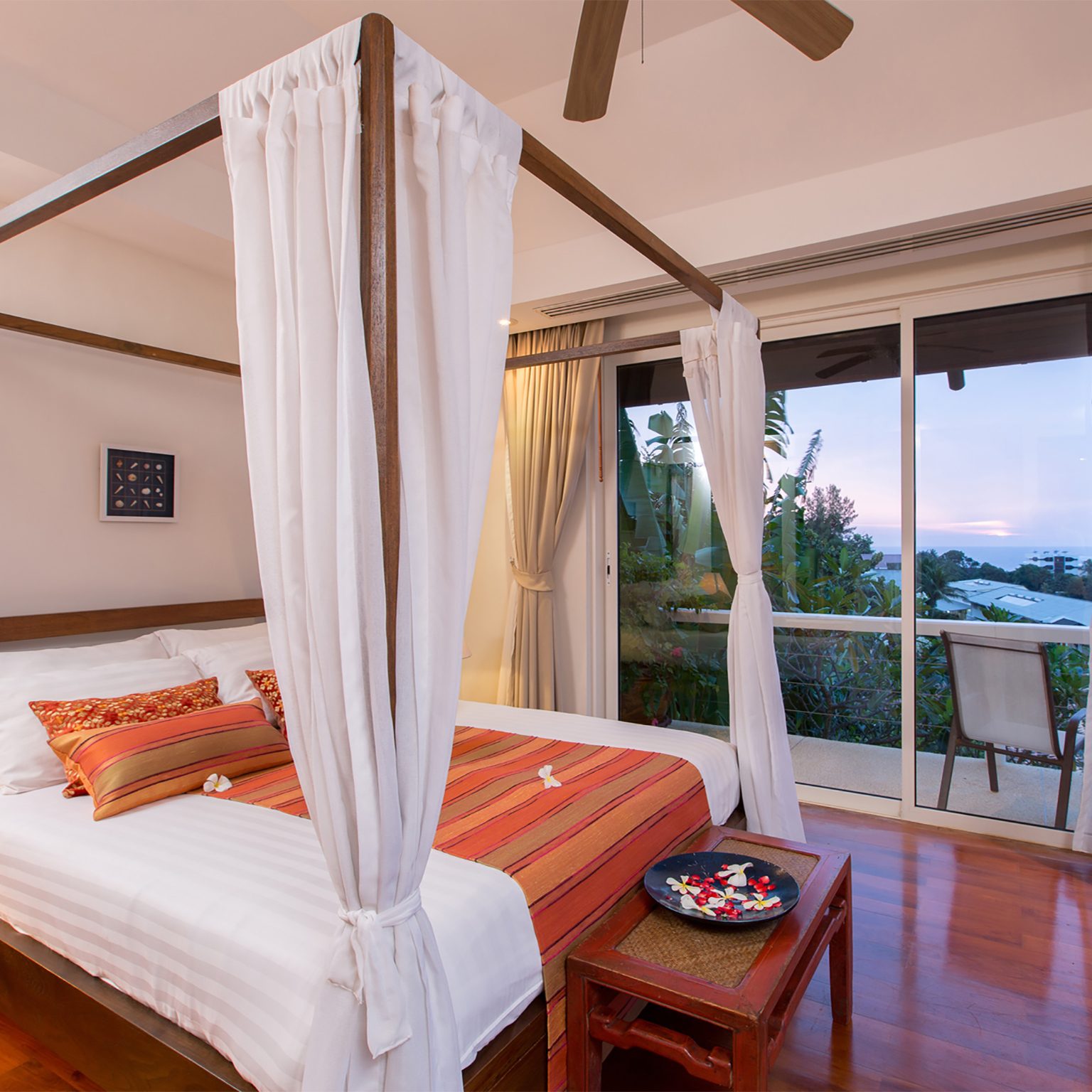 Villa Kata Moon – Master bedroom with gorgeous view