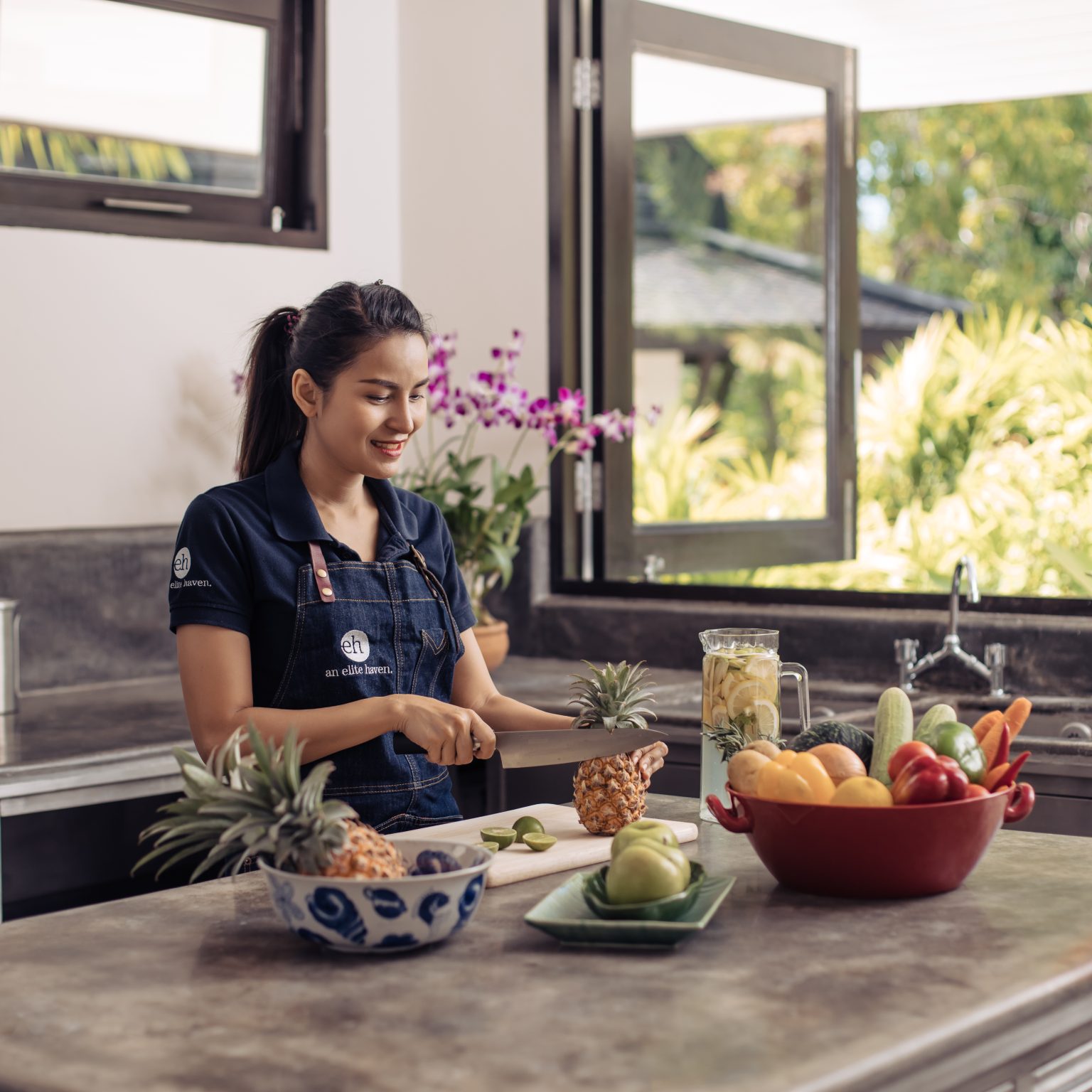 Villa Katamalee – Staff preparation