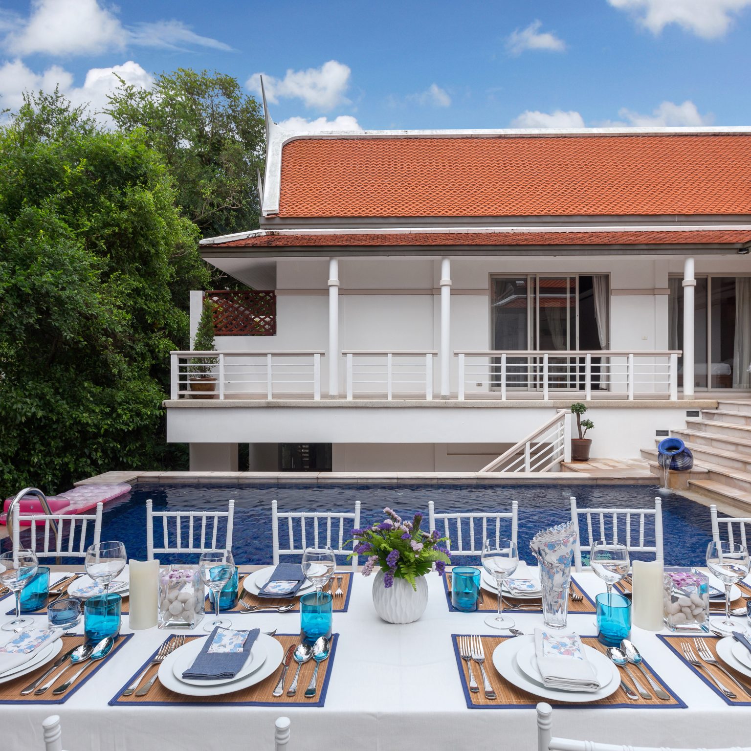 Villa Makata 1 – Gorgeous table setting