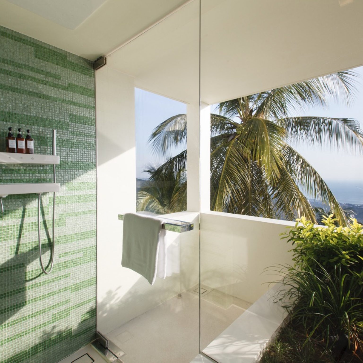 Villa Splash -Bathroom 4-003 – Grande
