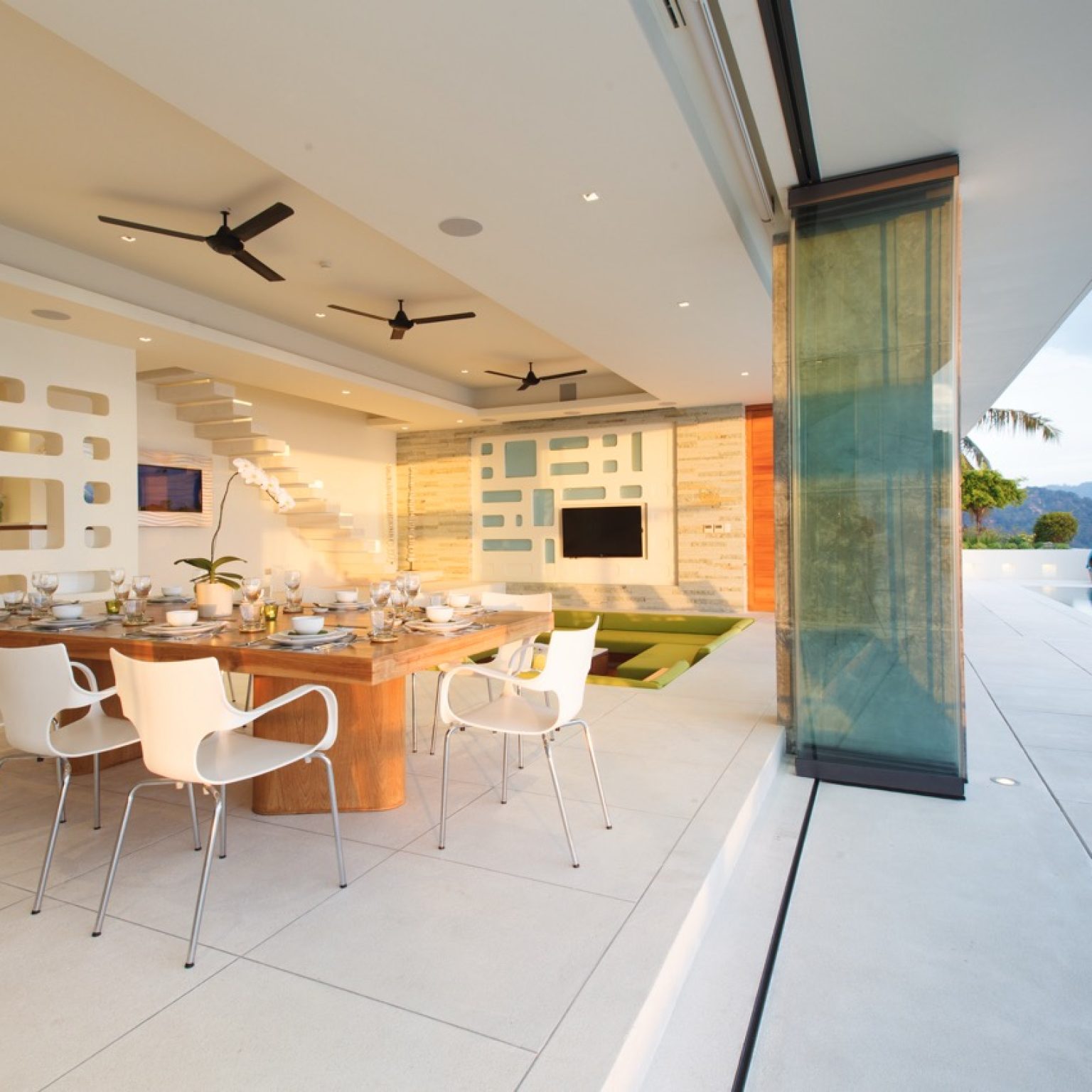 Villa Splash -Dining-008 – Grande