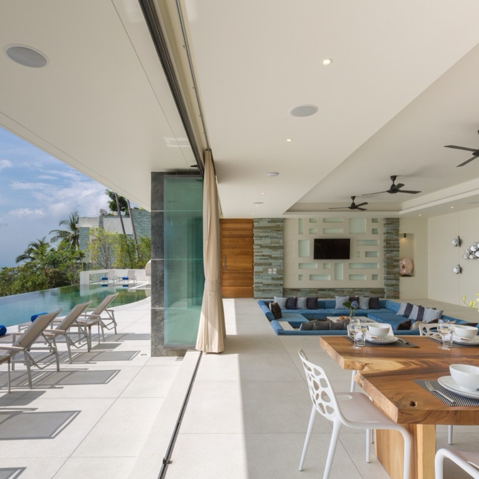 dining_room-001 – Grande