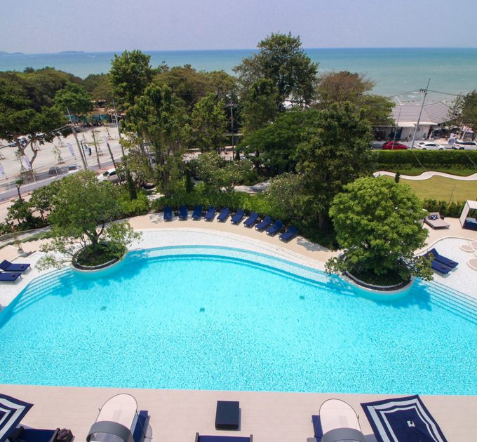 Cross Pattaya Pratamnak