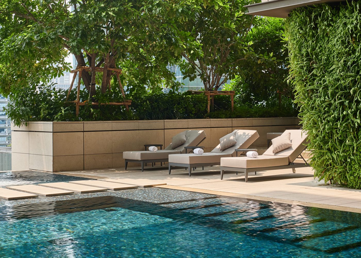 Rosewood Bangkok | 5-Star Luxury Hotel