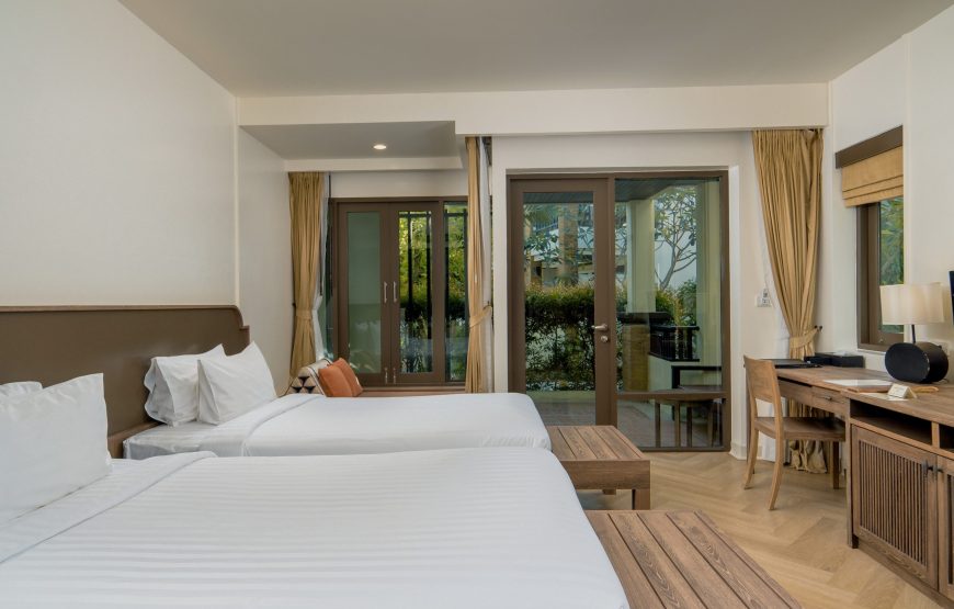 Deluxe Elegant Room