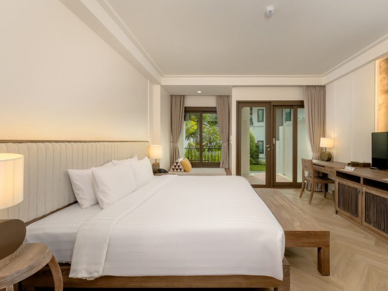 Deluxe Grand Room