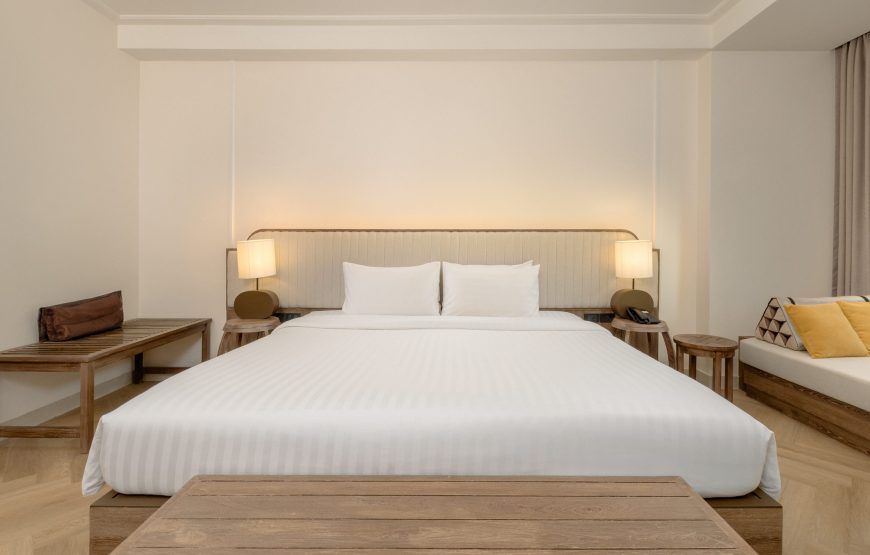 Deluxe Grand Room