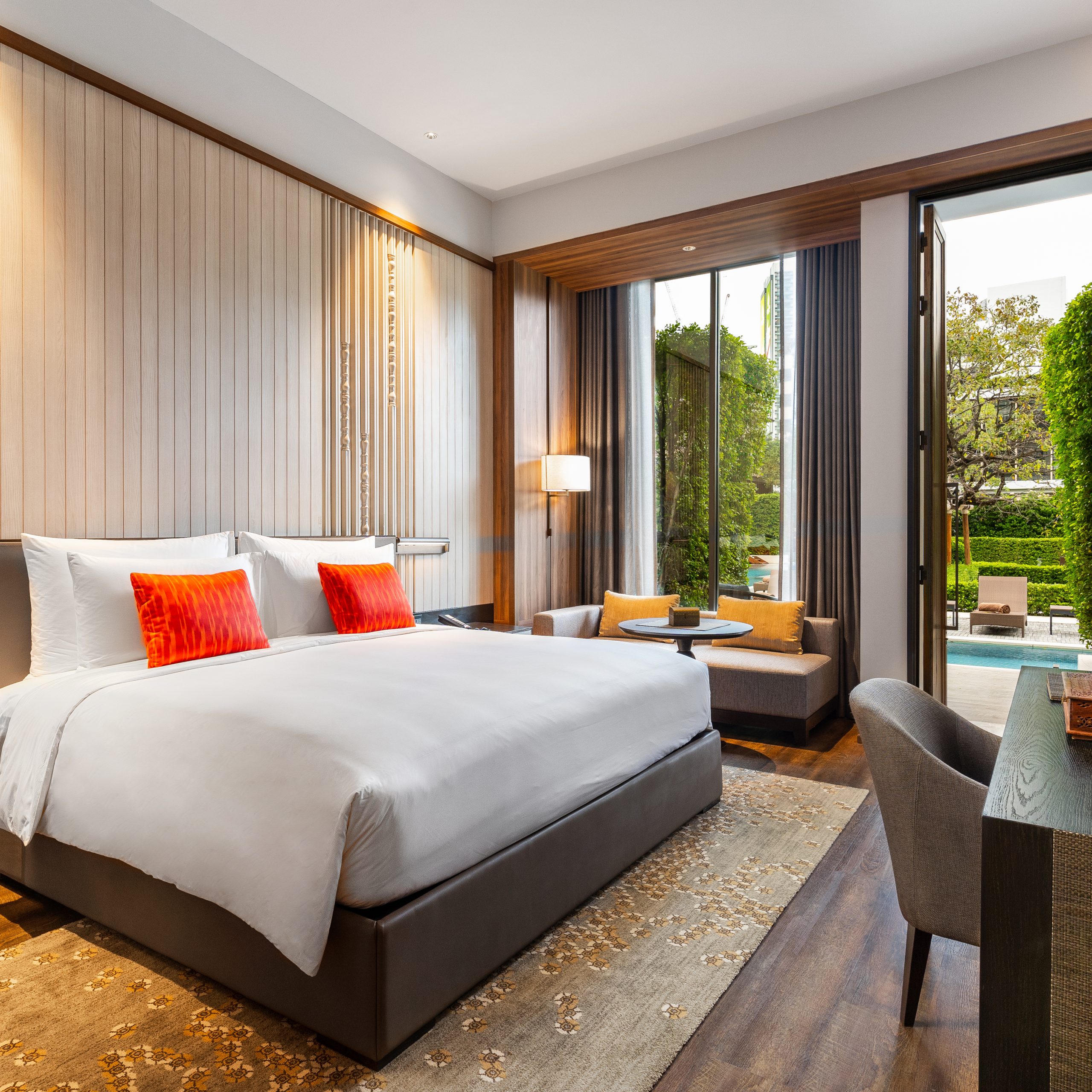 Villa Deva Resort & Hotel Bangkok_Deluxe Pool Access_1