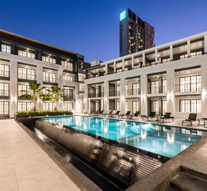 One Patio Hotel