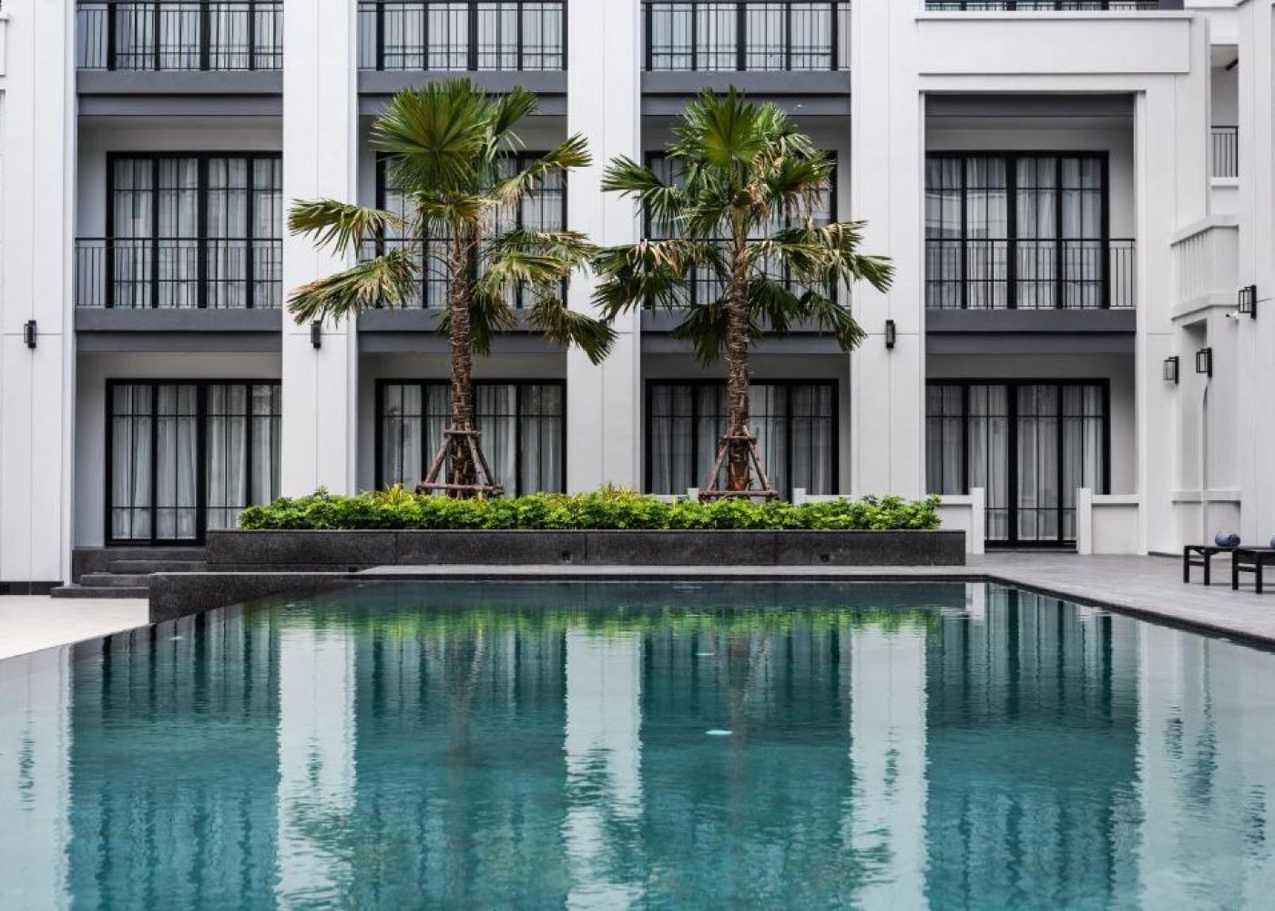 One Patio Hotel