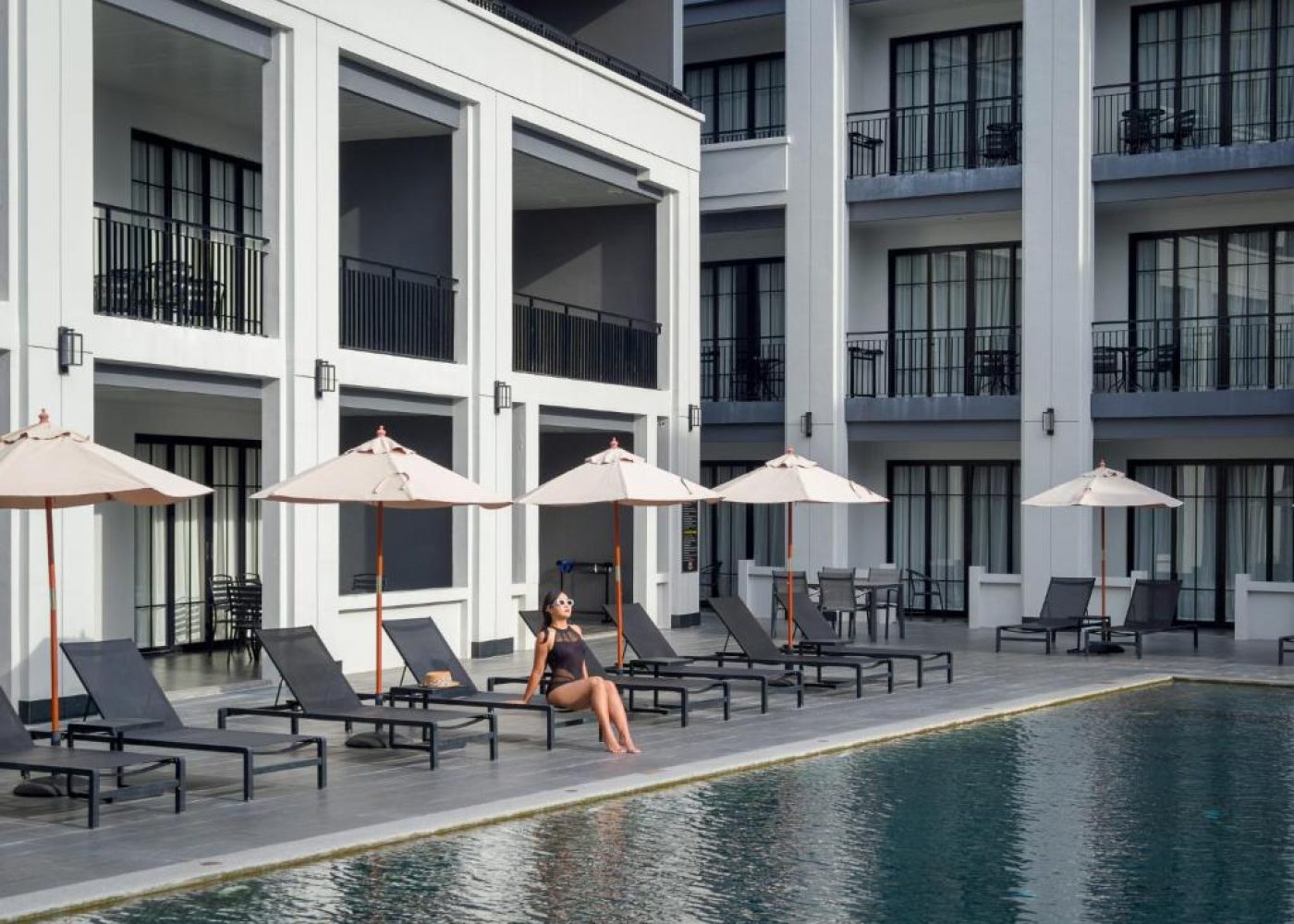 One Patio Hotel